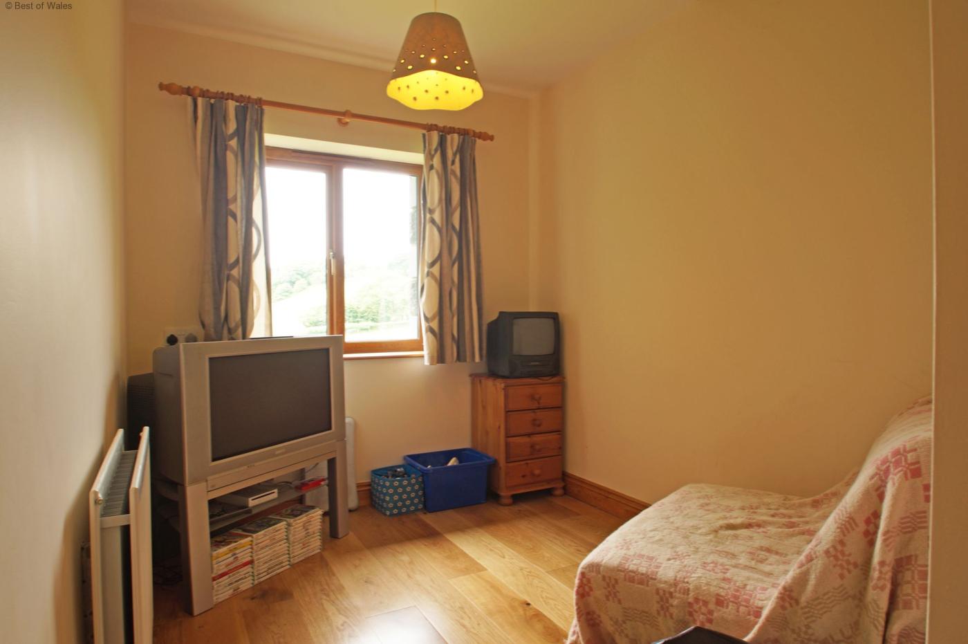 Property image 16 for HC264269