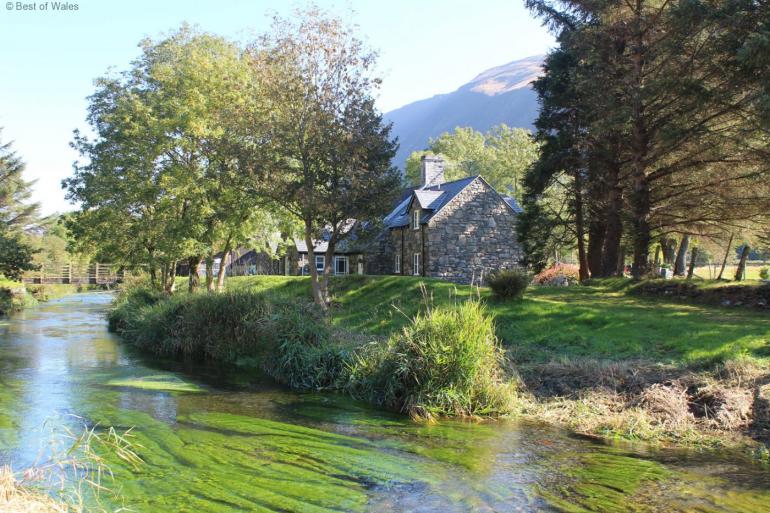 Granar Gynolwyn | Granar Gynolwyn in Tywyn