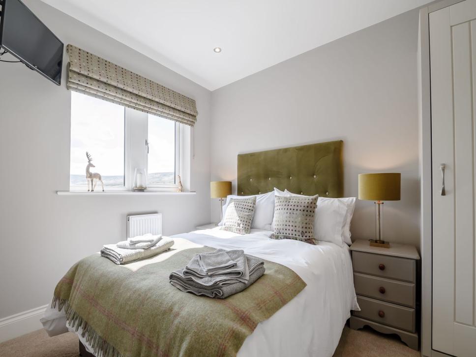 Holiday cottage, West Yorkshire - sleeps 2