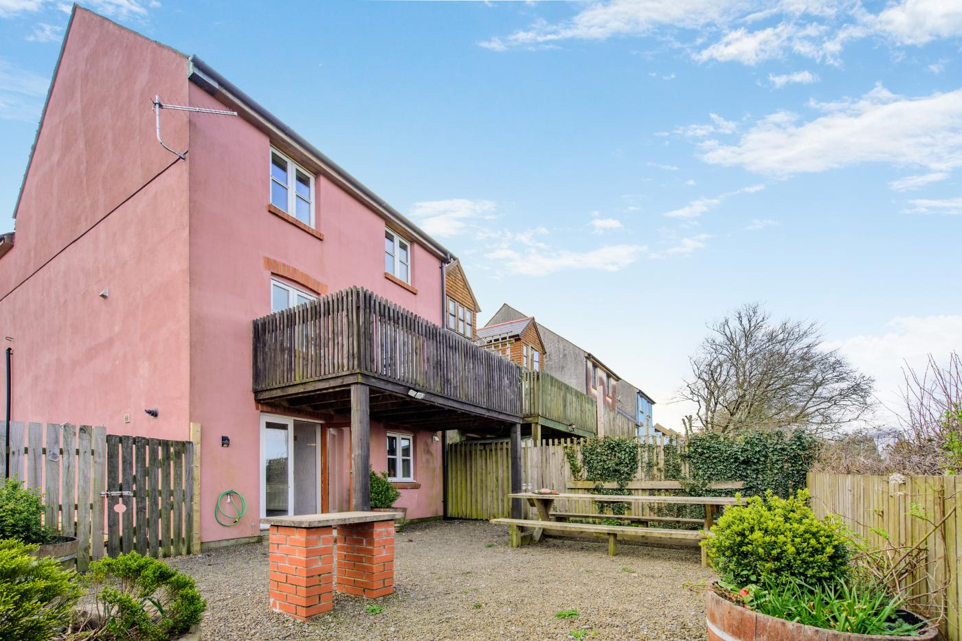 5 Bedroom Cottage in Narberth