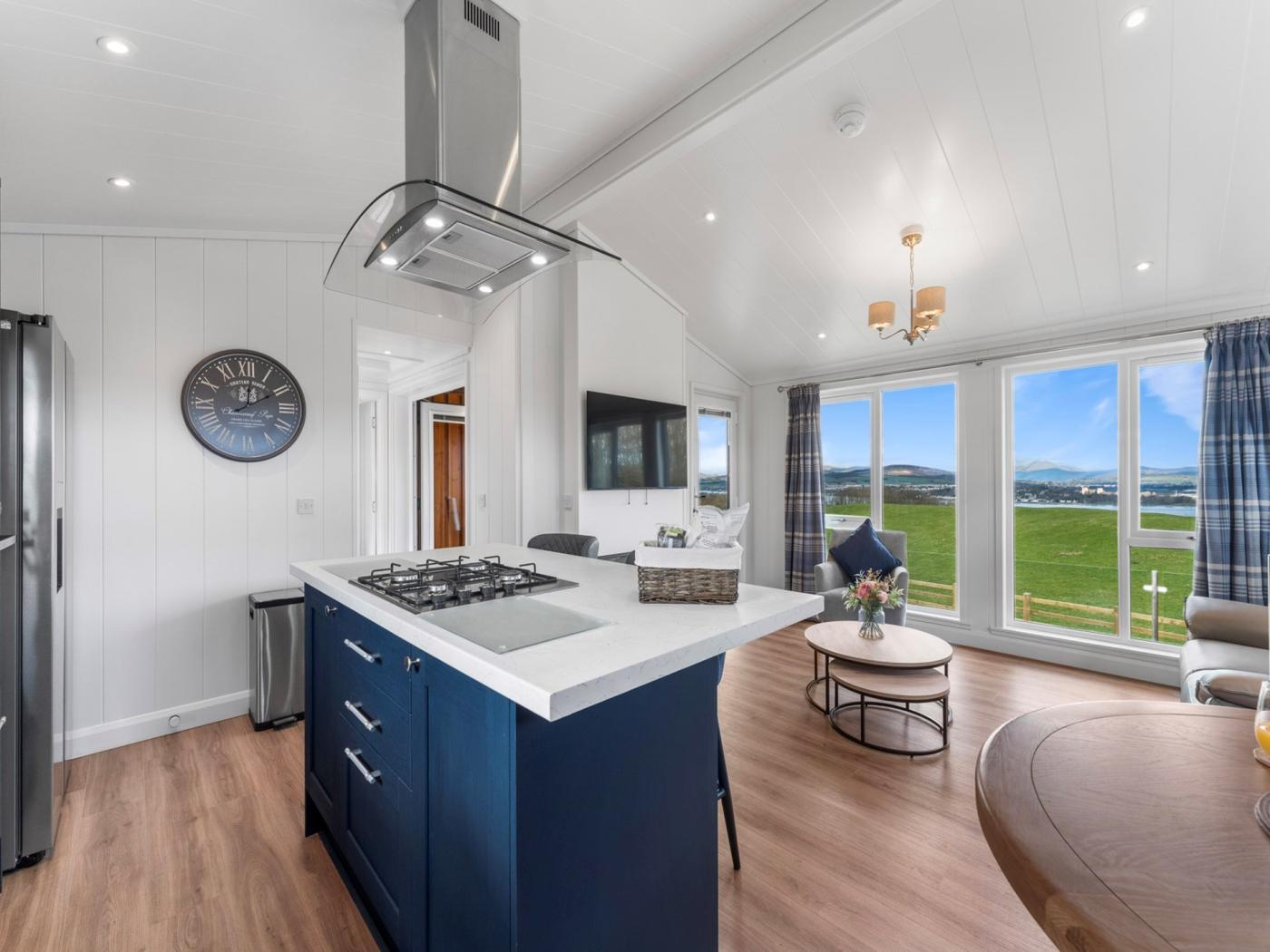 Property image 3 for HC95385