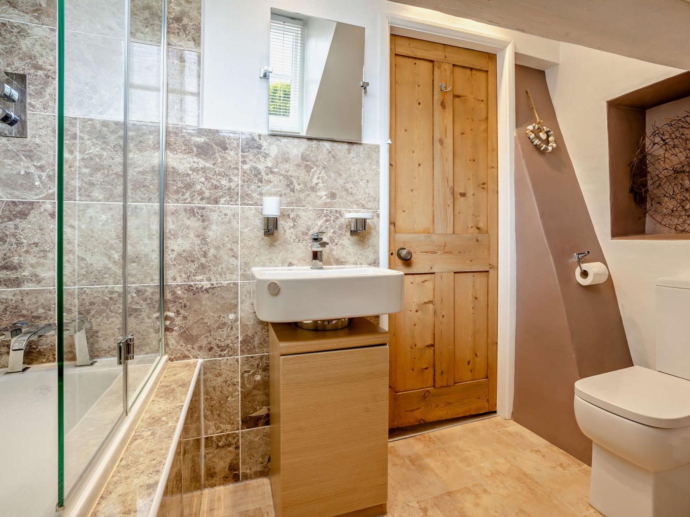 Property image 12 for HC73834