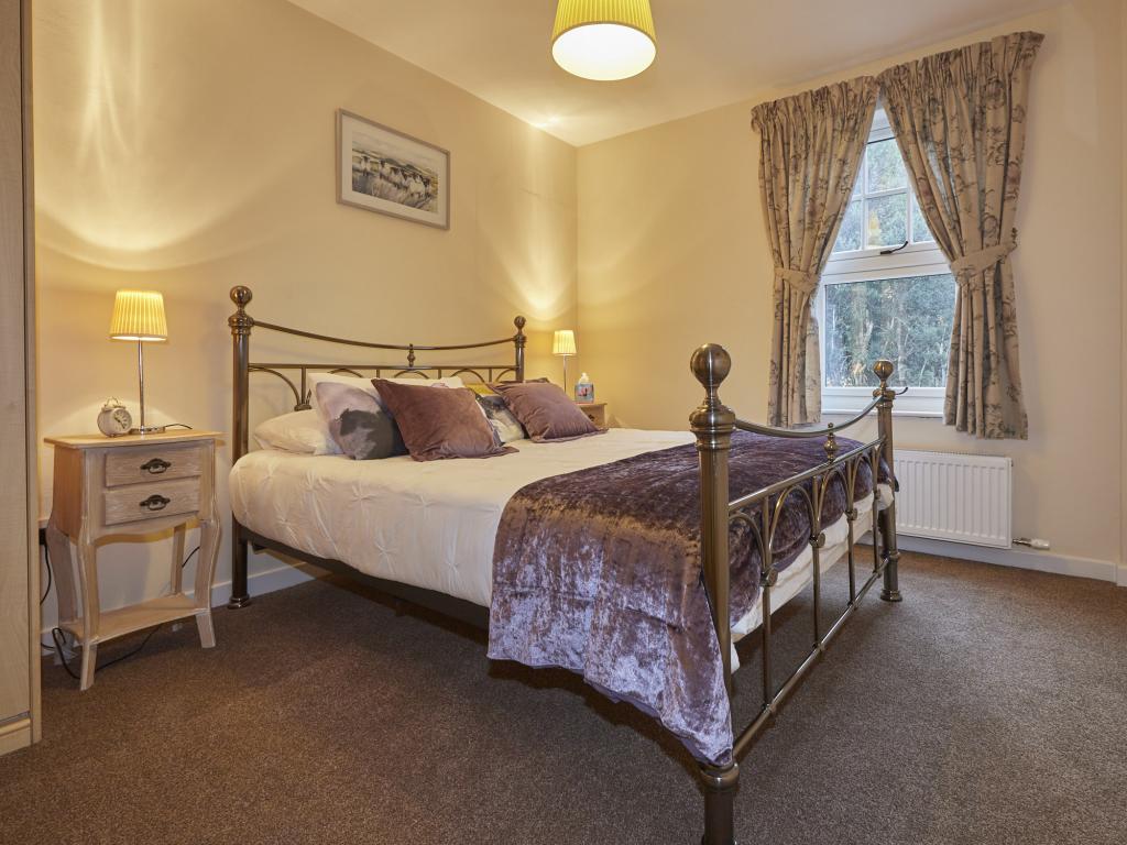 Property image 7 for HC84128