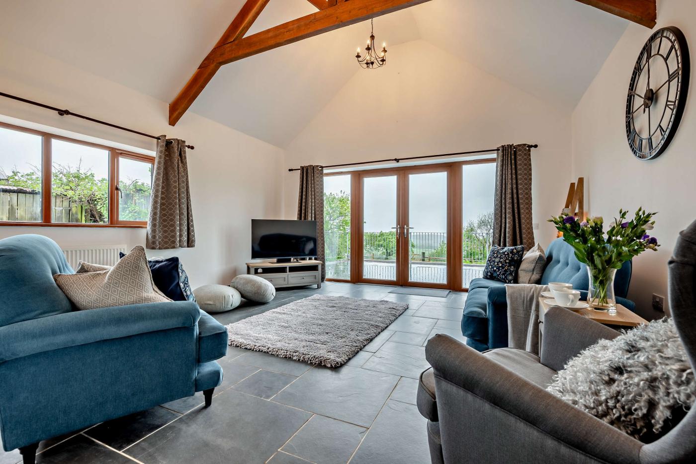 3 Bedroom Cottage in Whitstone