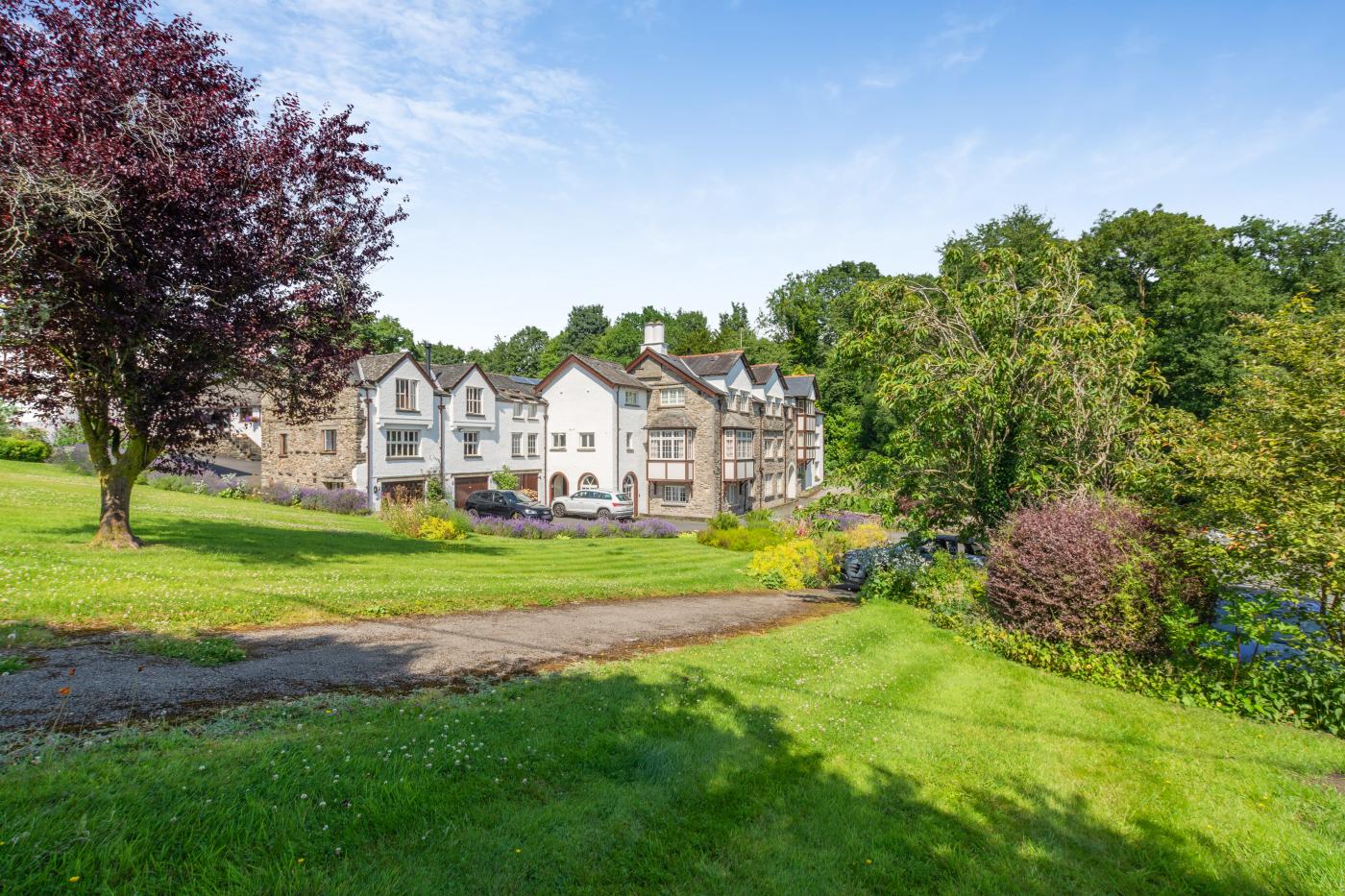 2 Bedroom Apartment in Nr Kendal