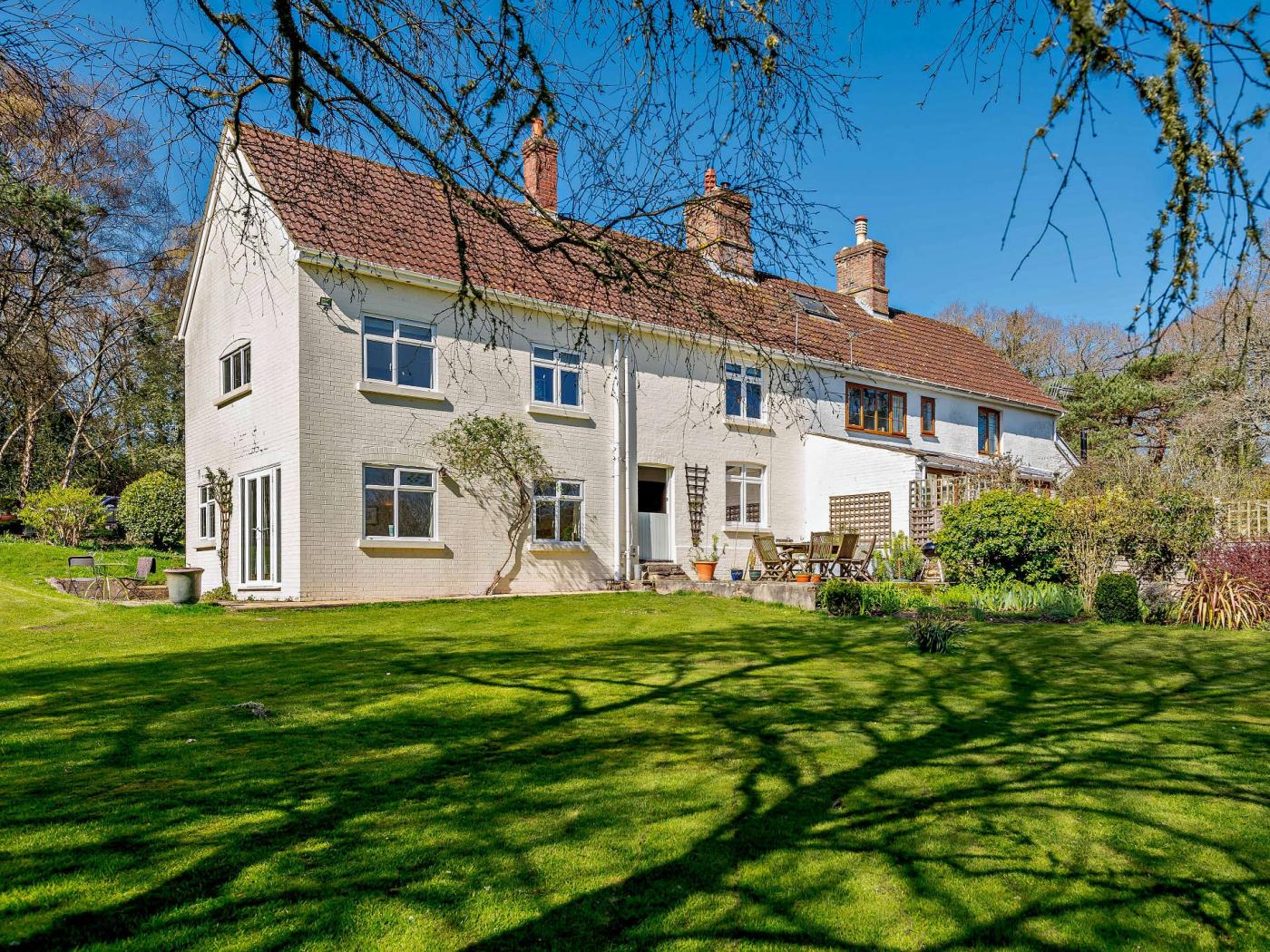 4 Bedroom Cottage in Wareham