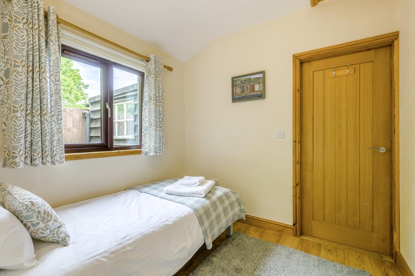 Property image 23 for HC283603