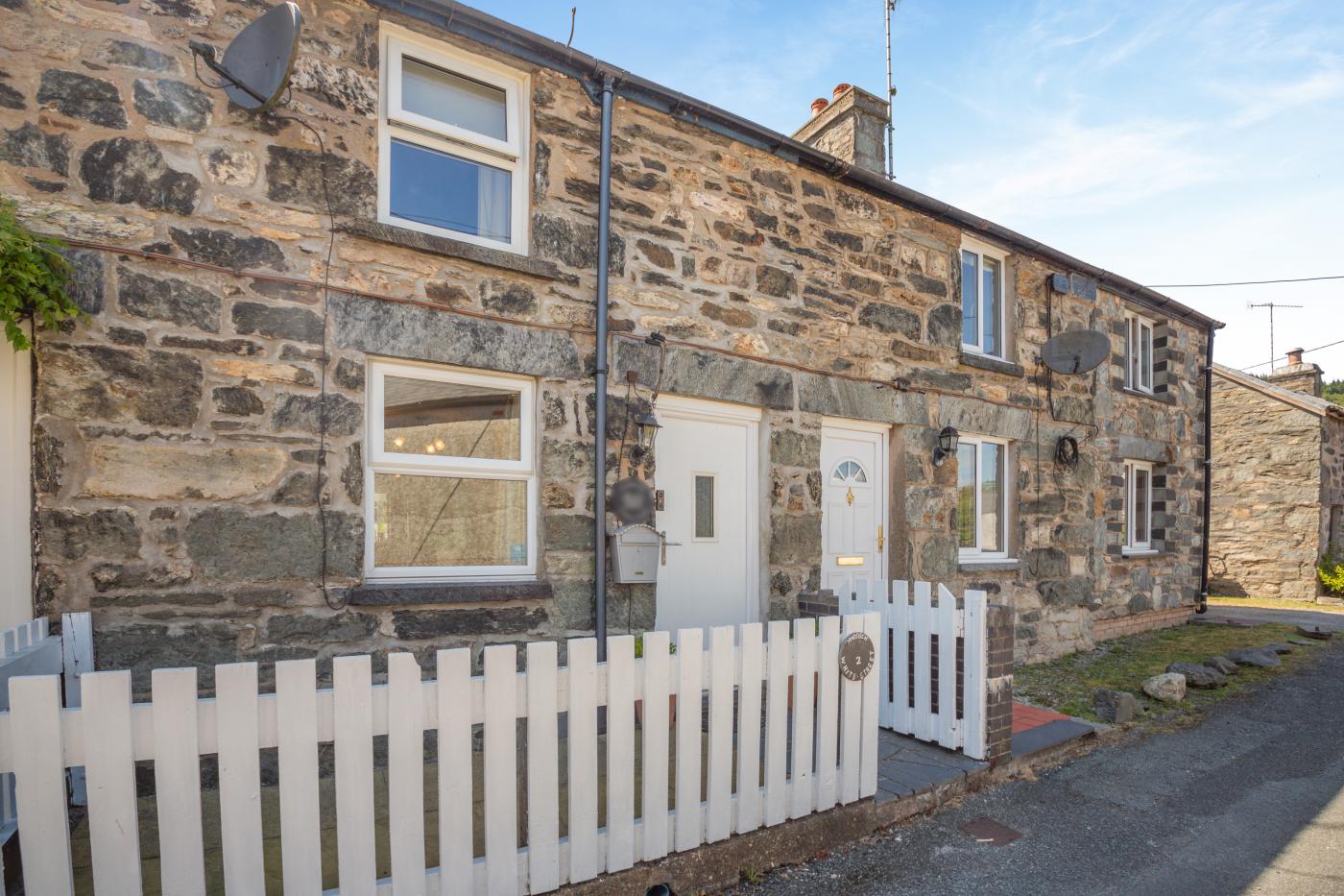 2 Bedroom Cottage in Penmachno