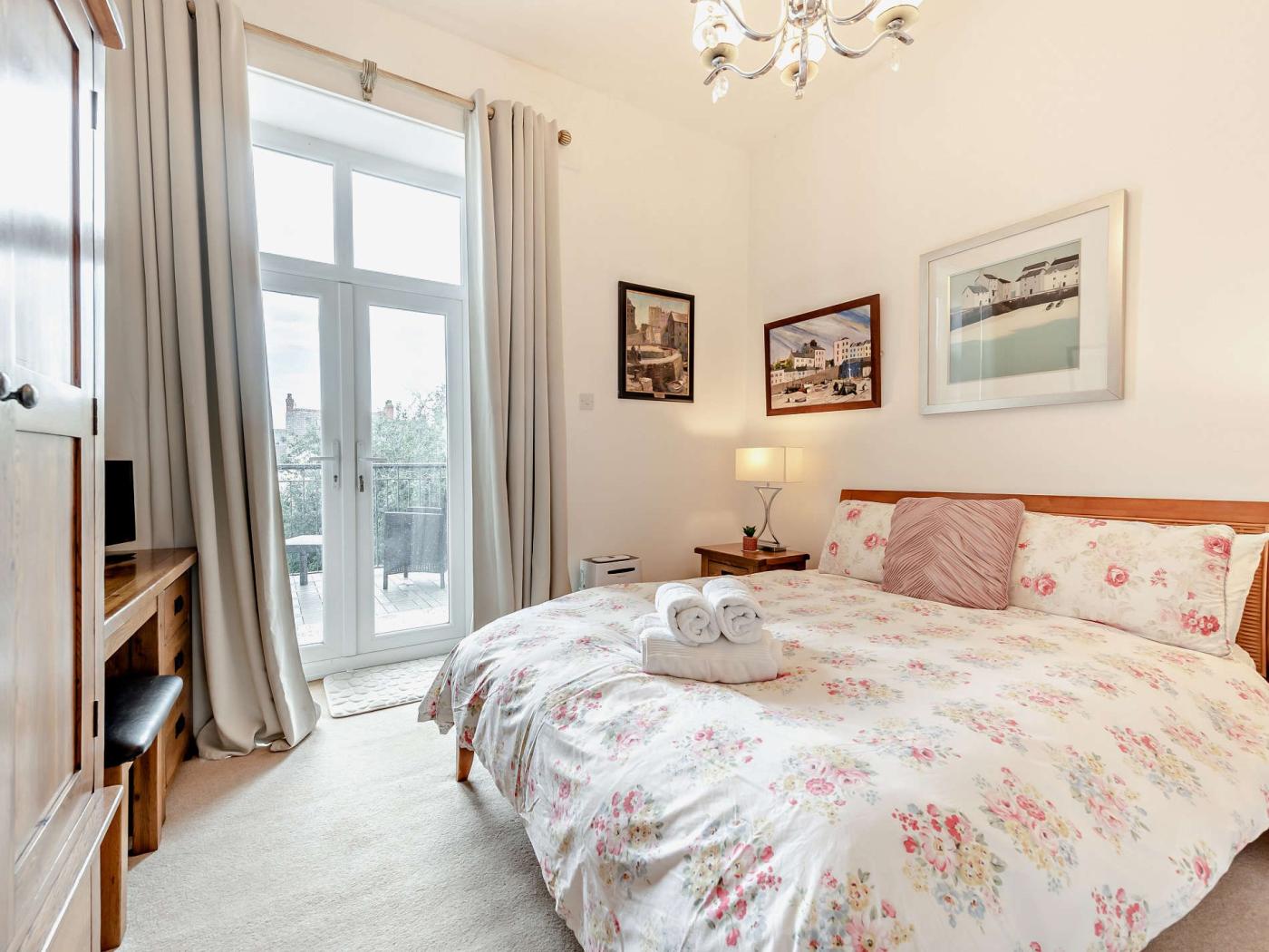 Property image 6 for HC81025
