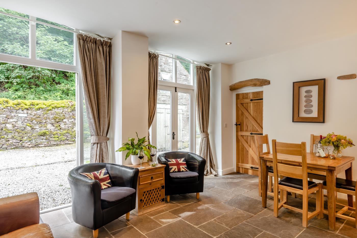 Property image 3 for HC273660