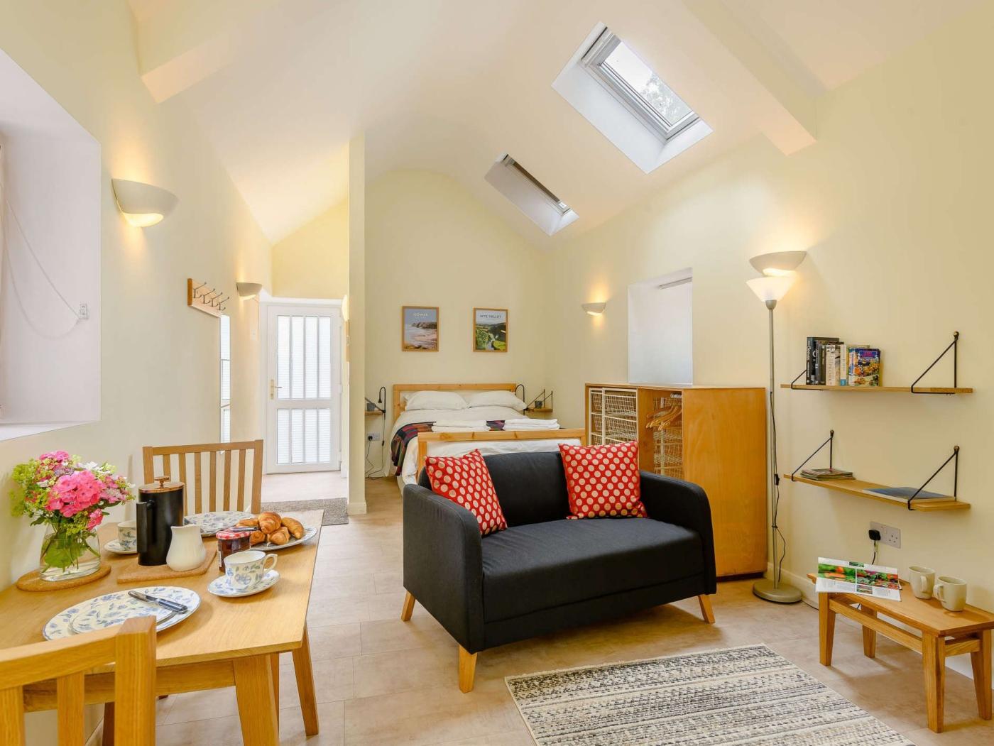Property image 3 for HC86975