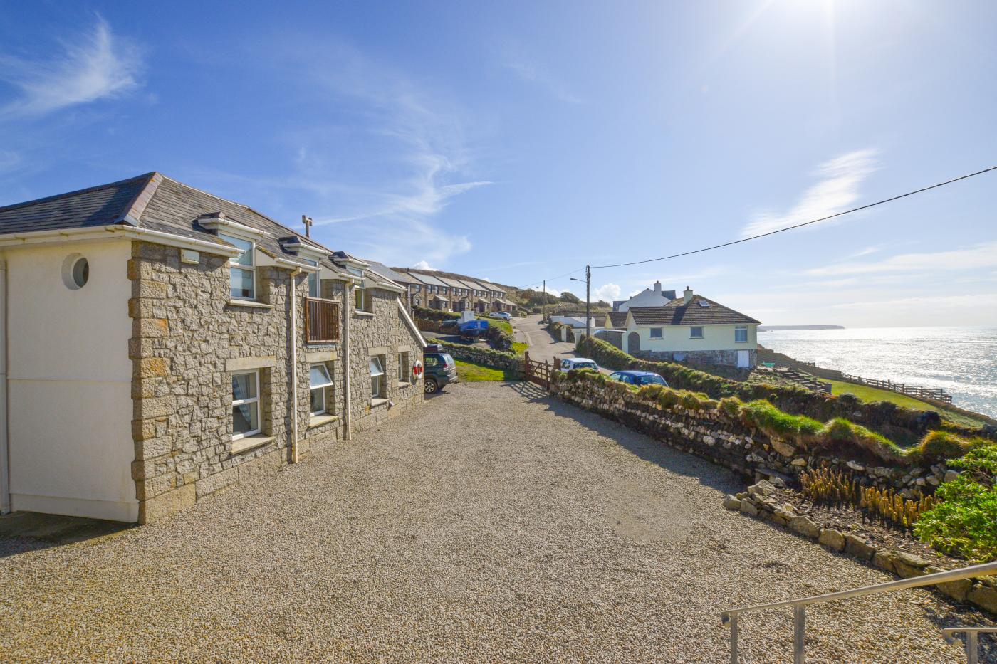 5 Bedroom Cottage in Porthleven, Porthleven