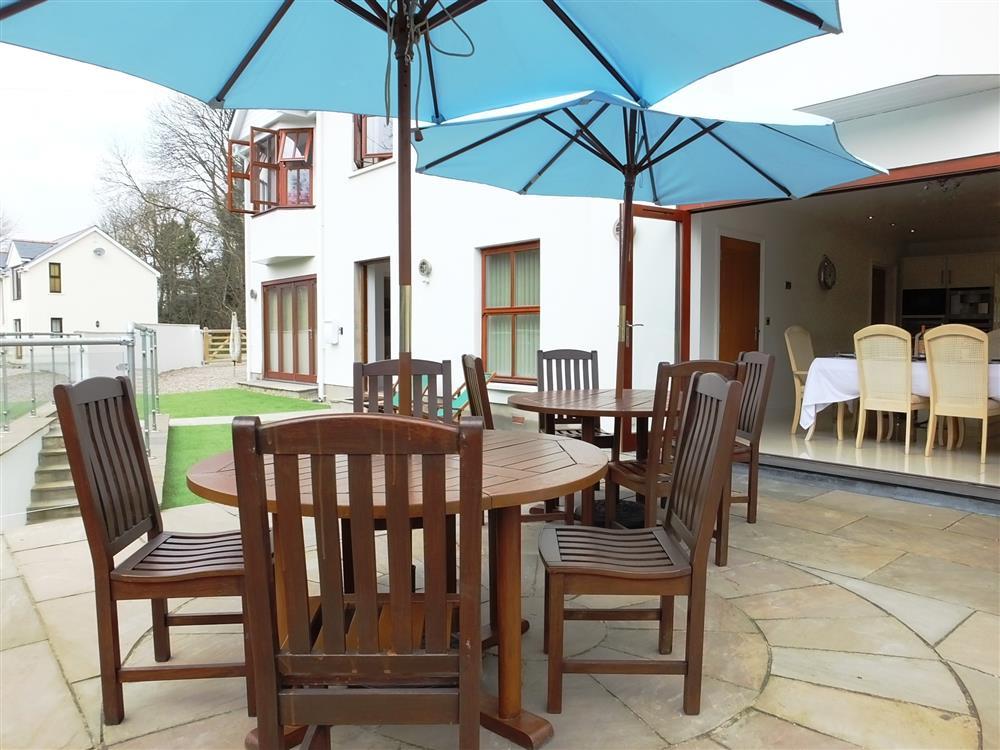 6 Bedroom Cottage in Stepaside