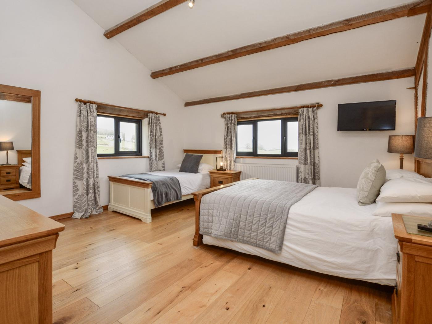 Property image 25 for HC48151