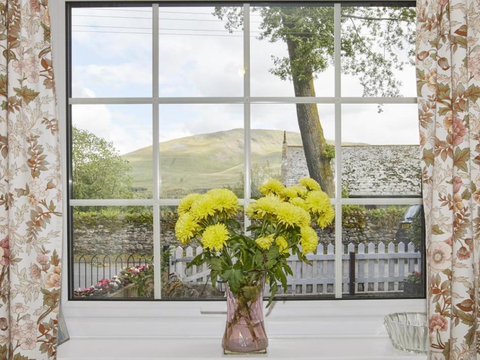 Holiday cottage, Cumbria - sleeps 2