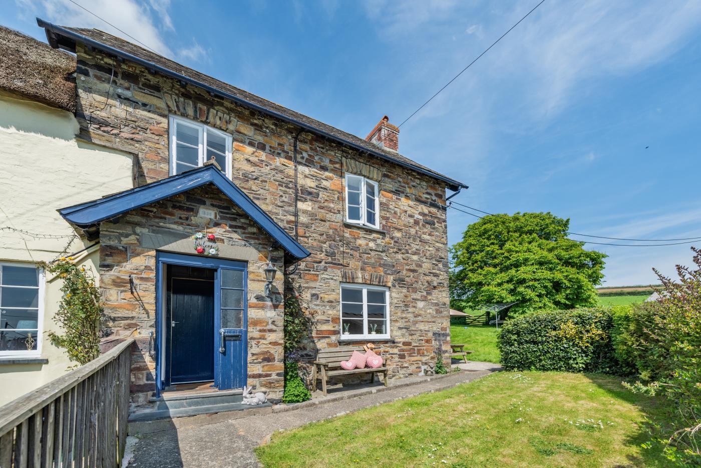 3 Bedroom Cottage in Filleigh