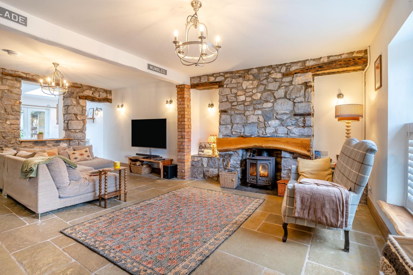2 Bedroom Cottage in Mumbles