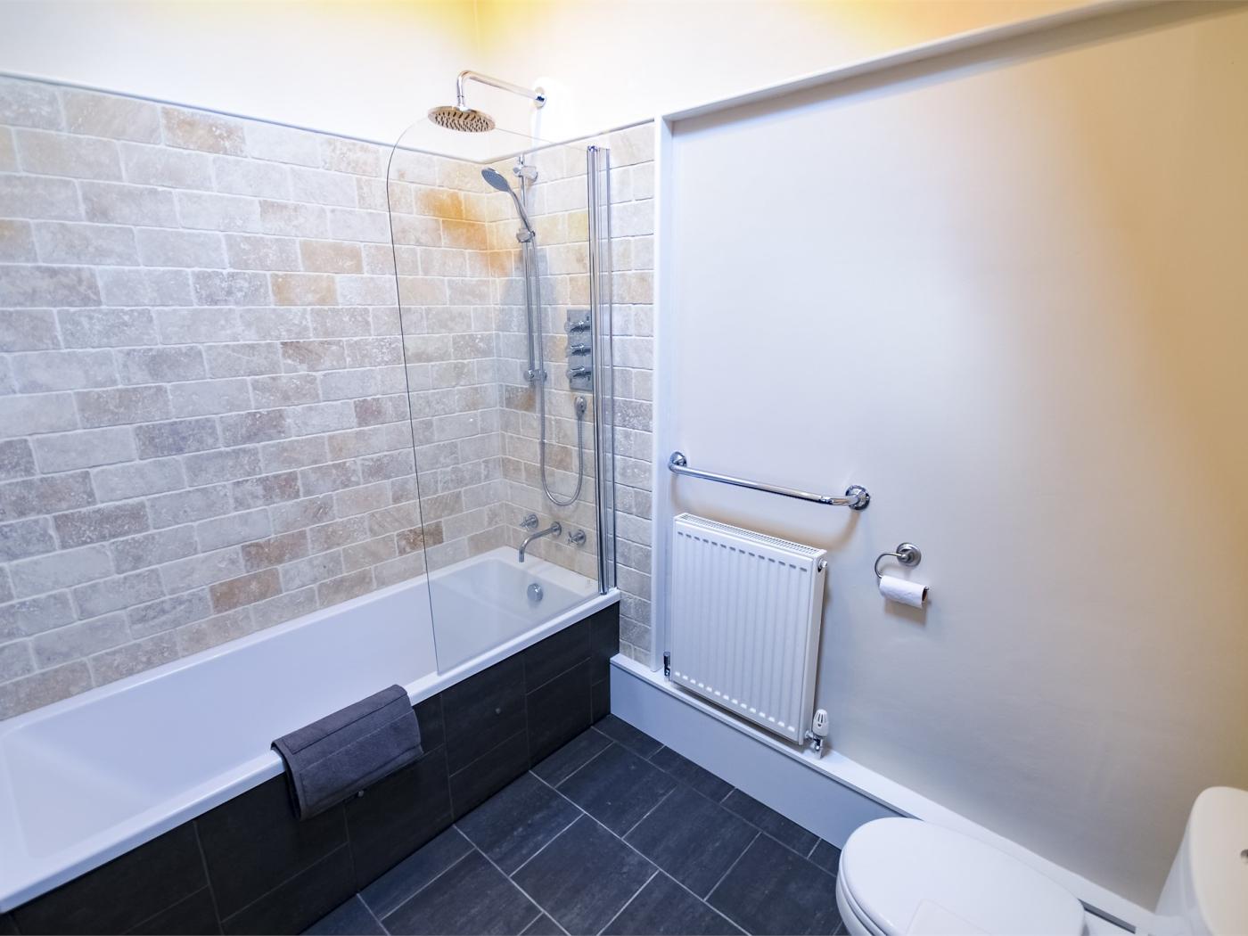 Property image 16 for HC86183
