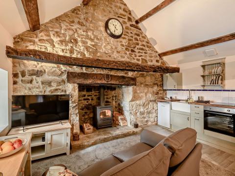 Holiday cottage, Steel ()