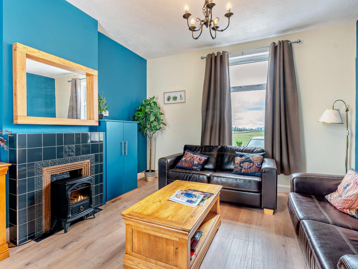 2 Bedroom Cottage in Carluke