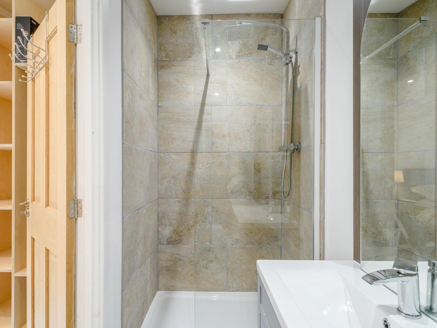 Property image 15 for HC78468