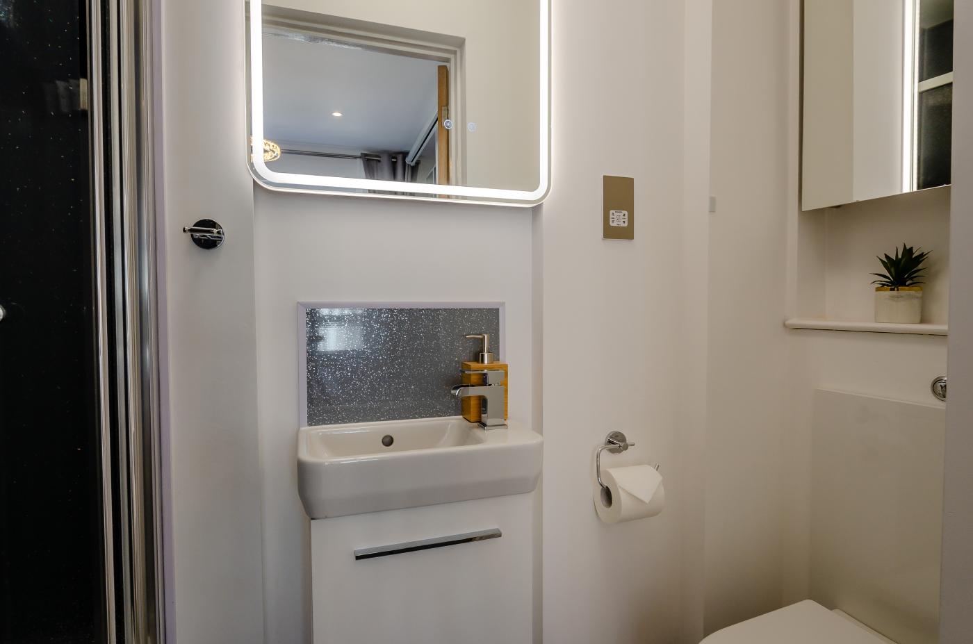 Property image 24 for HC291051