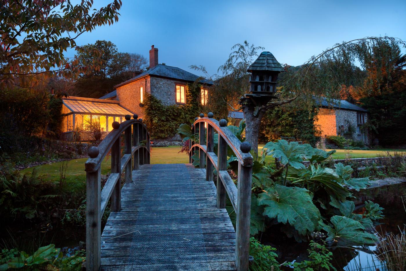 6 Bedroom Cottage in Honiton