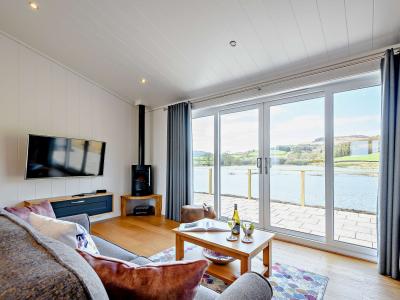 Holiday cottage, Castle Douglas (9.5mls SE) (FCH77837)