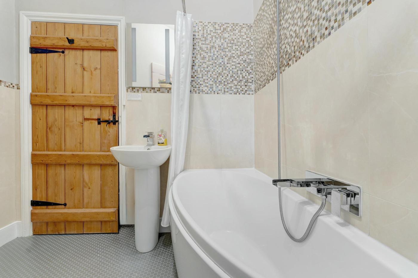 Property image 12 for HC285991