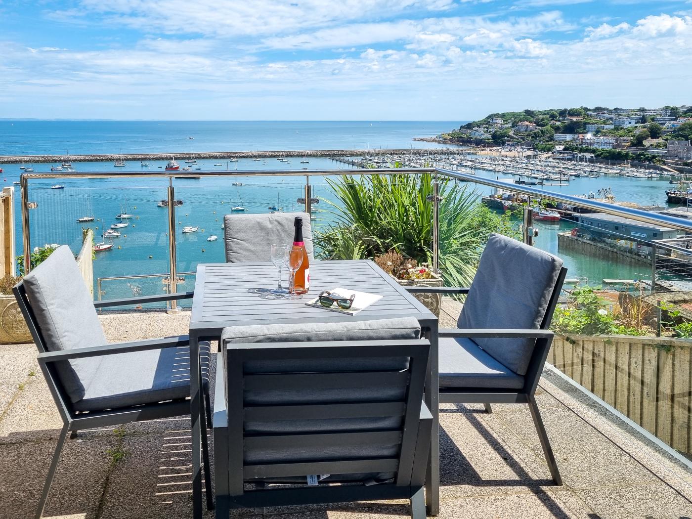 2 Bedroom Apartment in Brixham