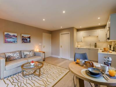 Holiday cottage, Ambleside (FCH90637)