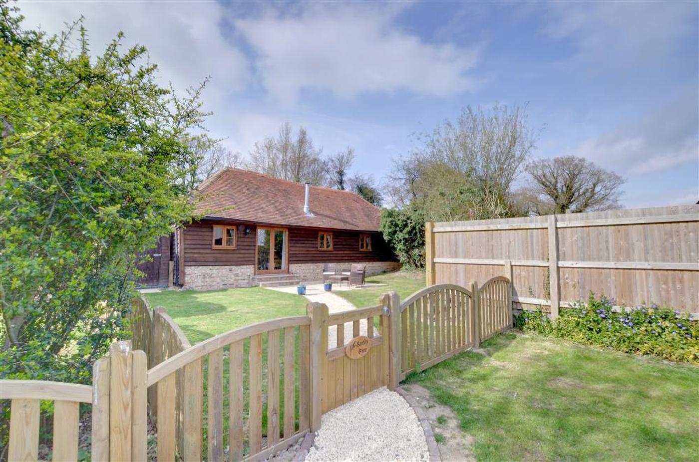 2 Bedroom Cottage in Rolvenden
