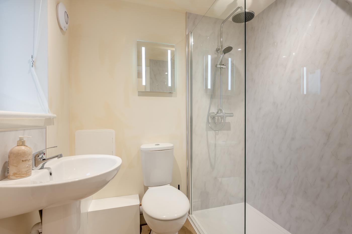 Property image 27 for HC286011