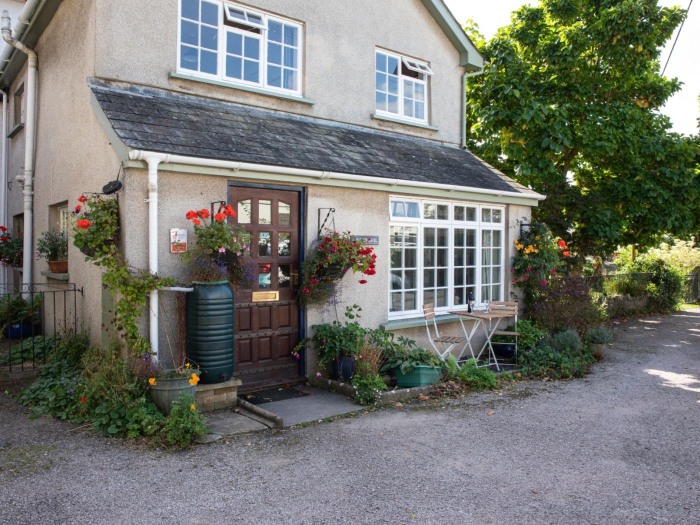 2 Bedroom Cottage in Crickhowell