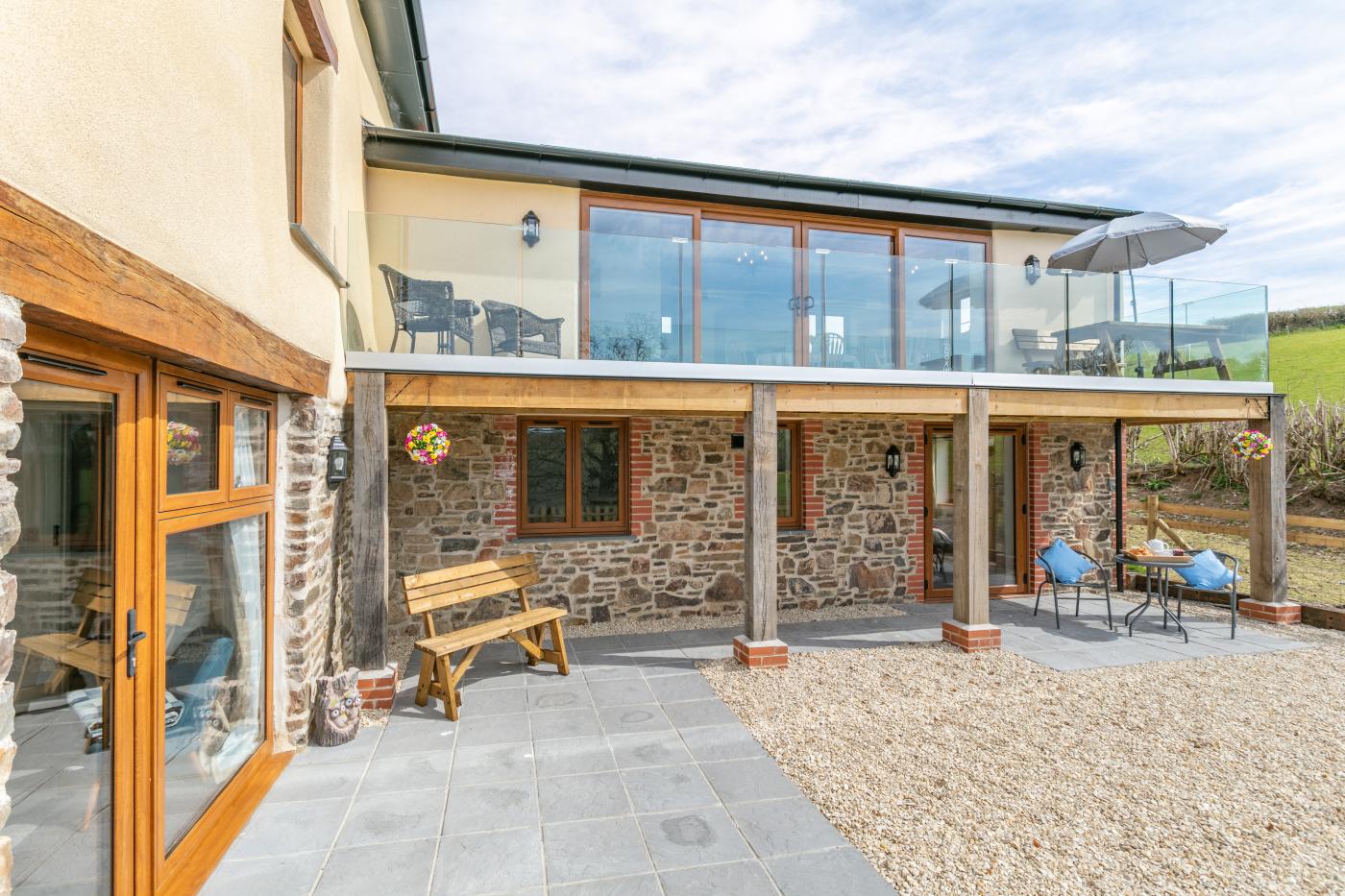 3 Bedroom Cottage in Bish Mill