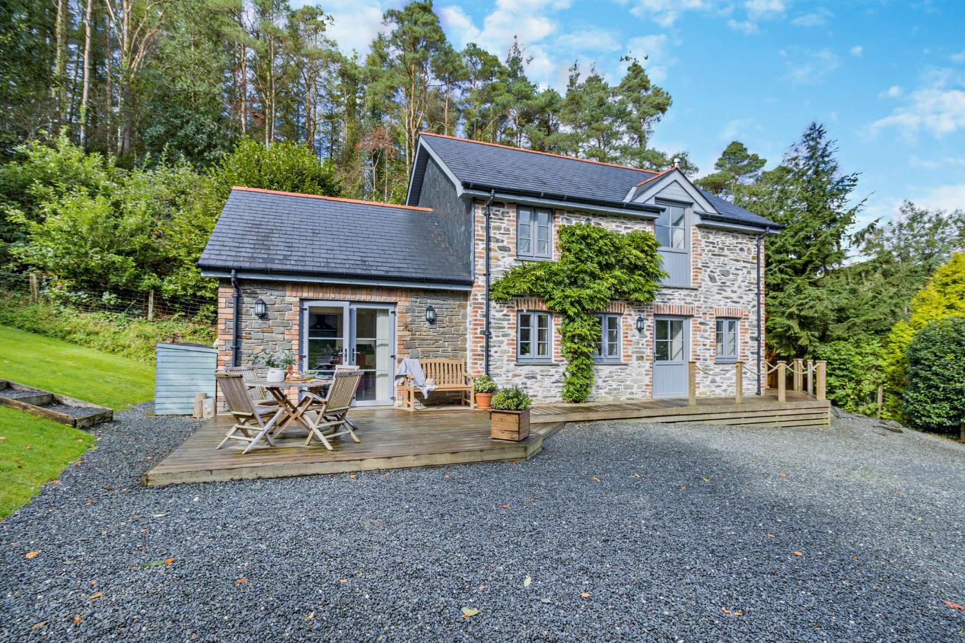 2 Bedroom Cottage in Aberystwyth