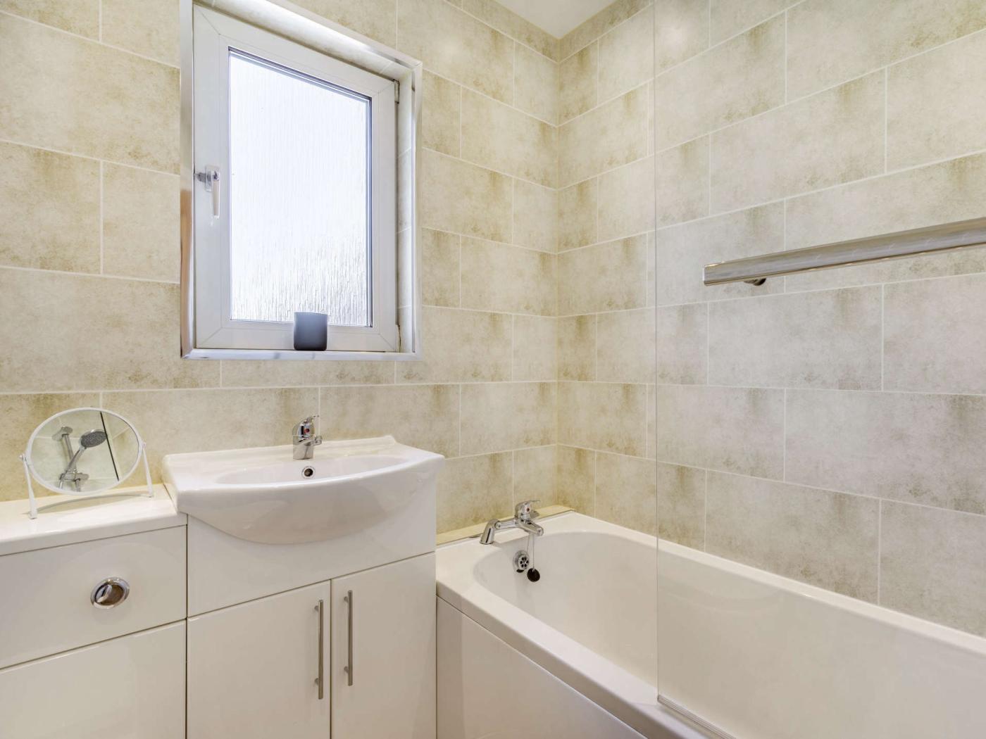 Property image 16 for HC76577