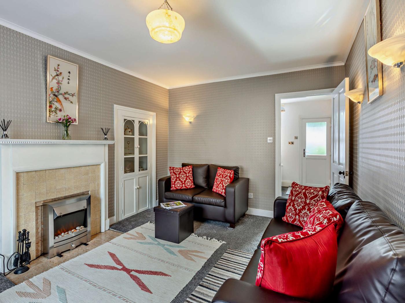 Property image 3 for HC92074
