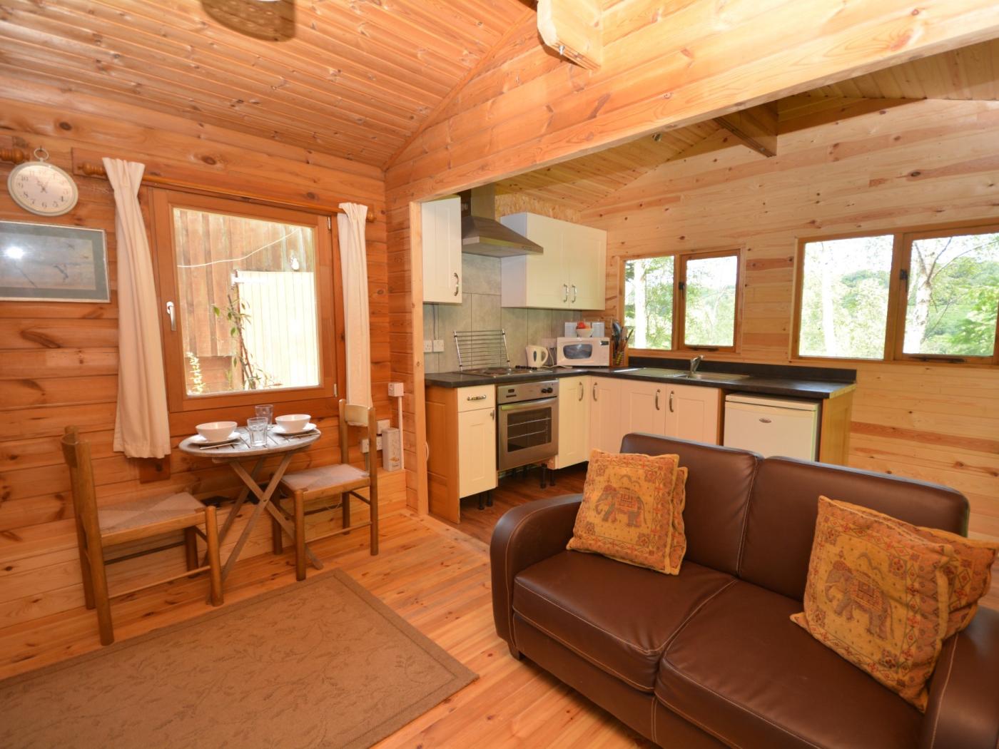 Property image 2 for HC2147