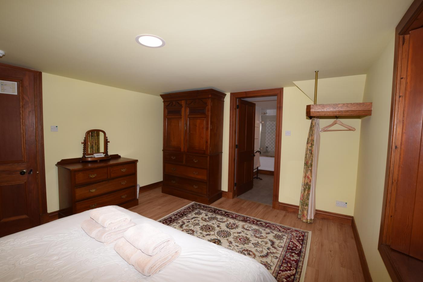 Property image 25 for HC76151
