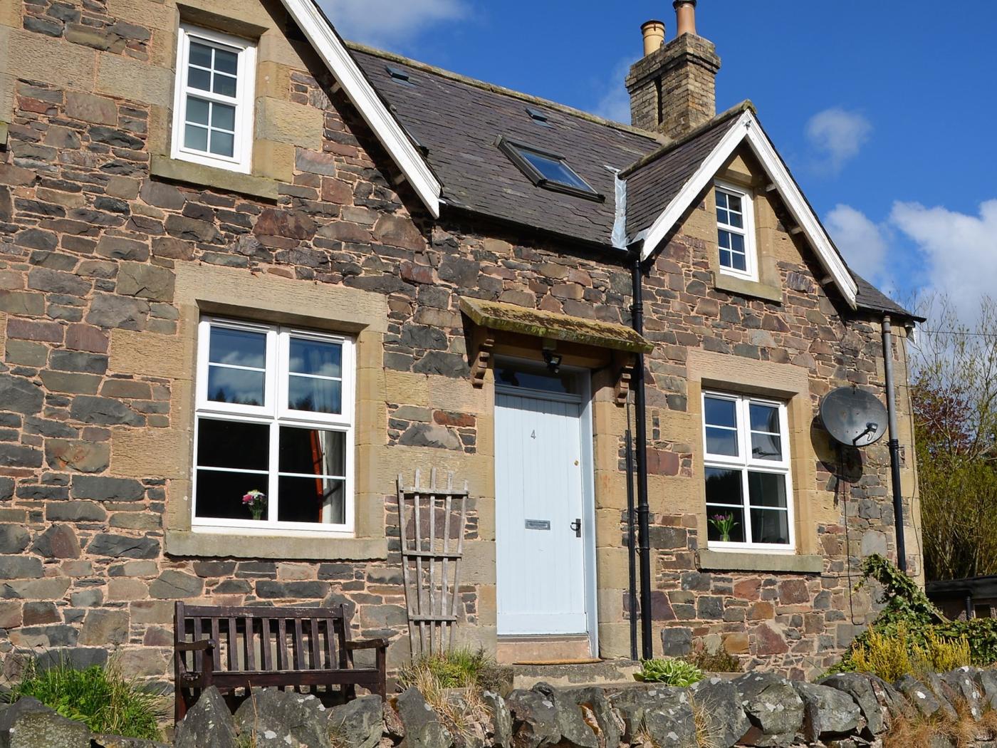 2 Bedroom Cottage in Duns