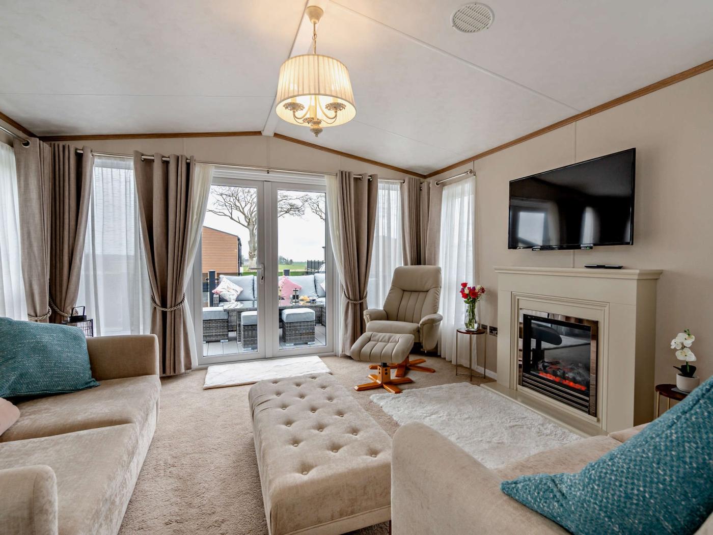 Property image 3 for HC95035