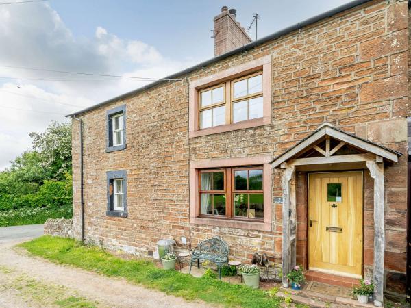 Holiday cottage, Croglin (FCH83330)
