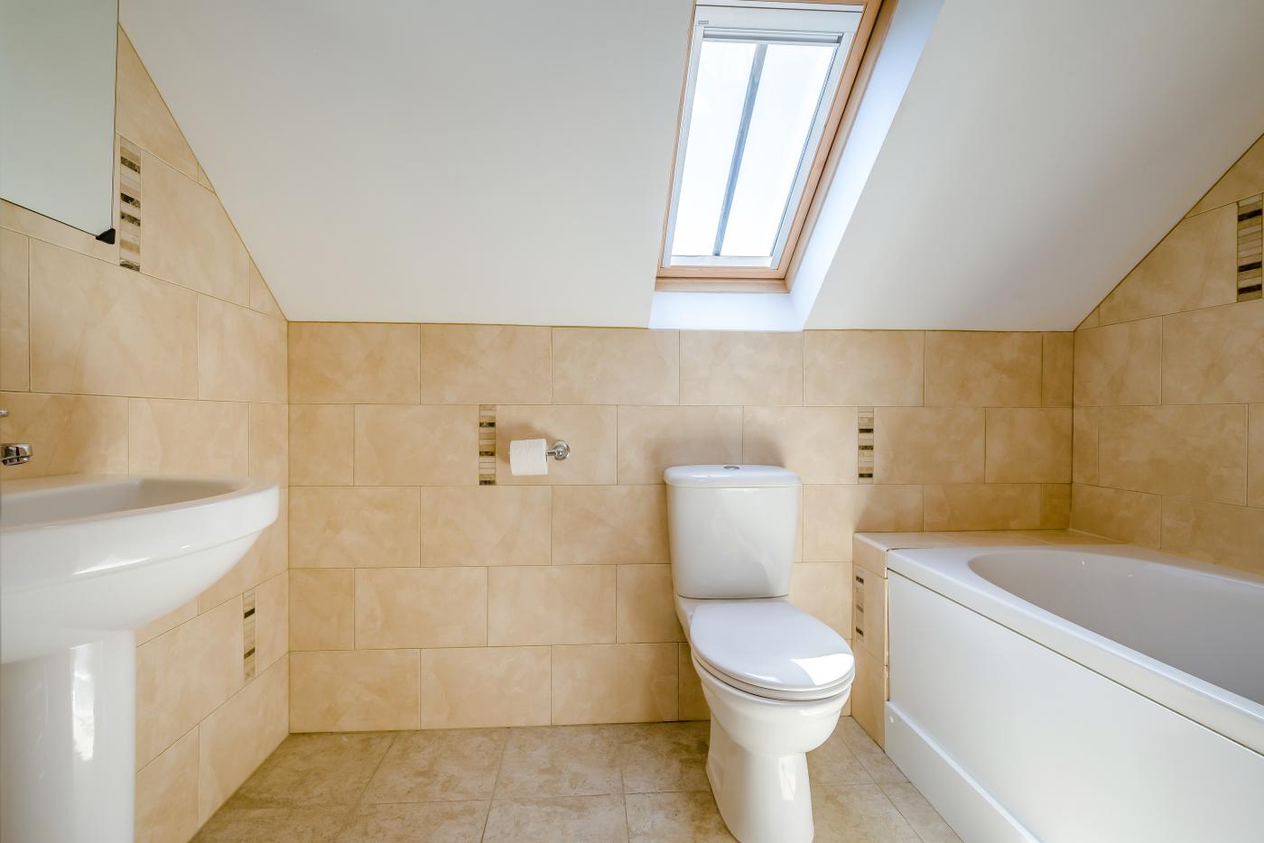 Property image 22 for HC2170