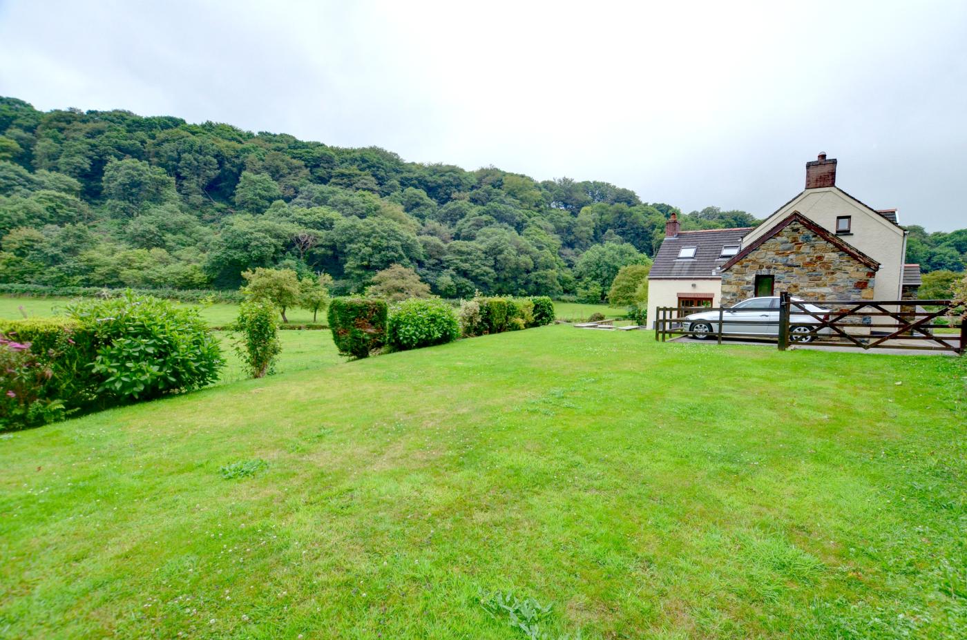 3 Bedroom Cottage in Fishguard