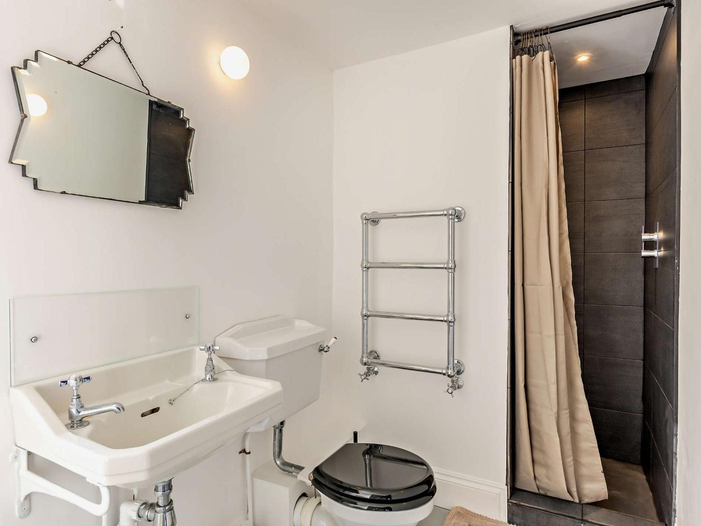 Property image 17 for HC73656
