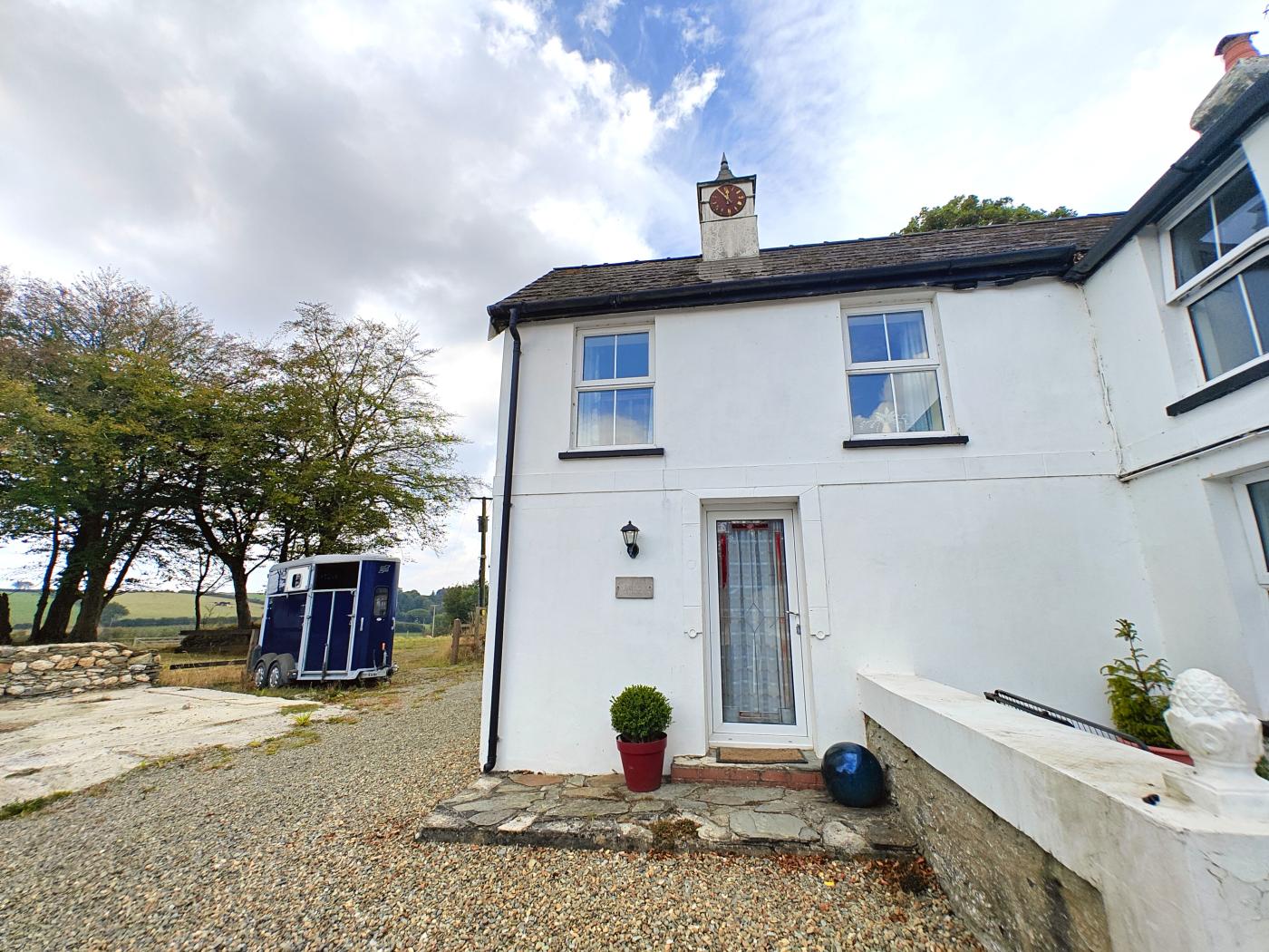 1 Bedroom House in Talgarreg