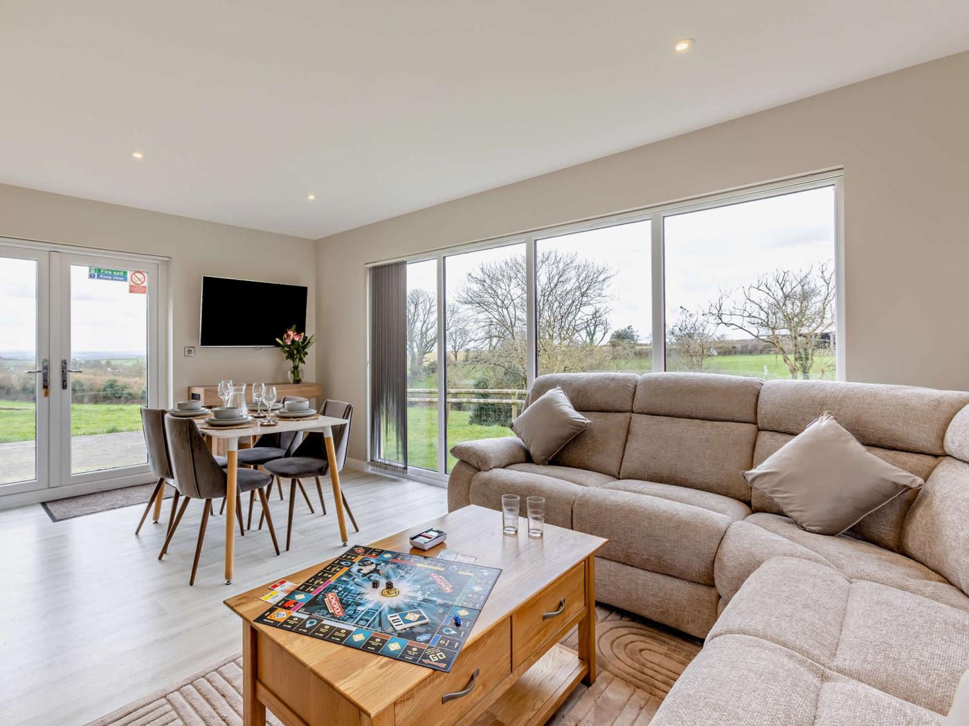 Property image 2 for HC52087