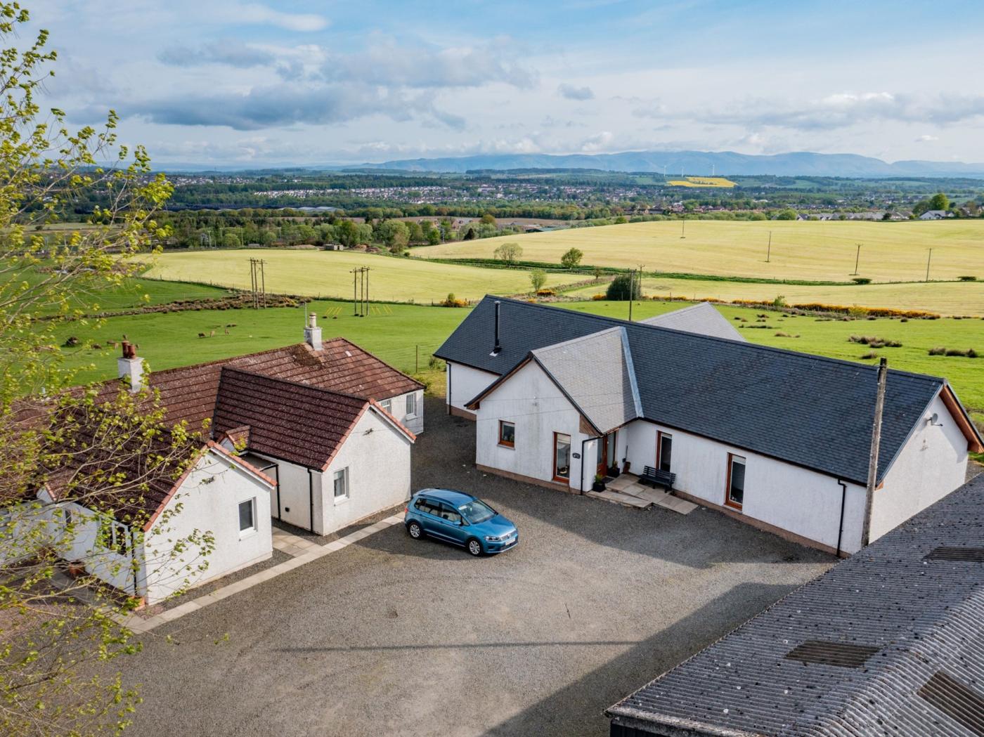 2 Bedroom Cottage in Bonnybridge
