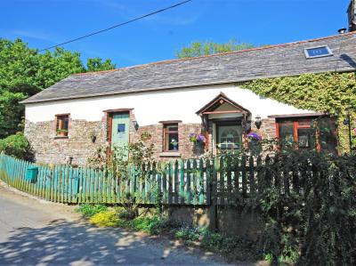 Holiday cottage, Bude (7mls N) (FCH5092)